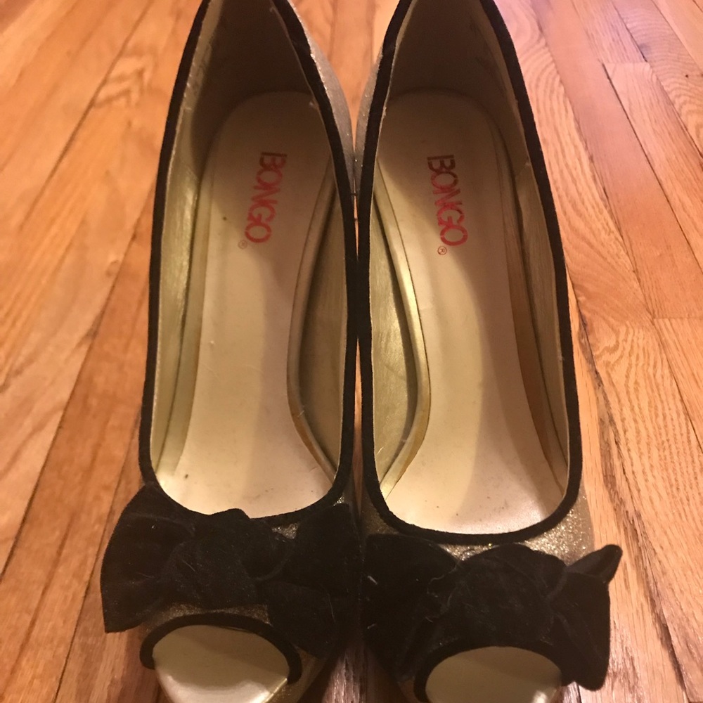 Gold glitter open toe shoes w/ black velvet bow